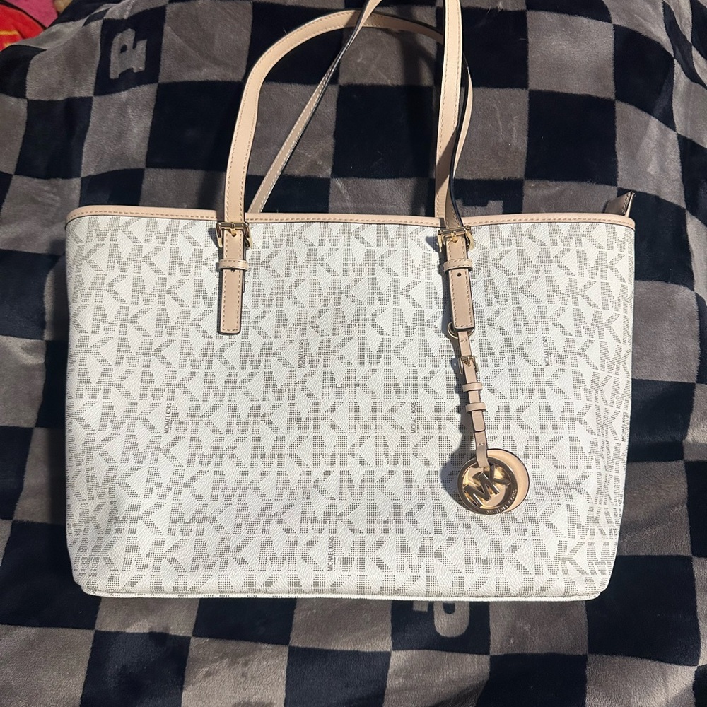 Mk purse